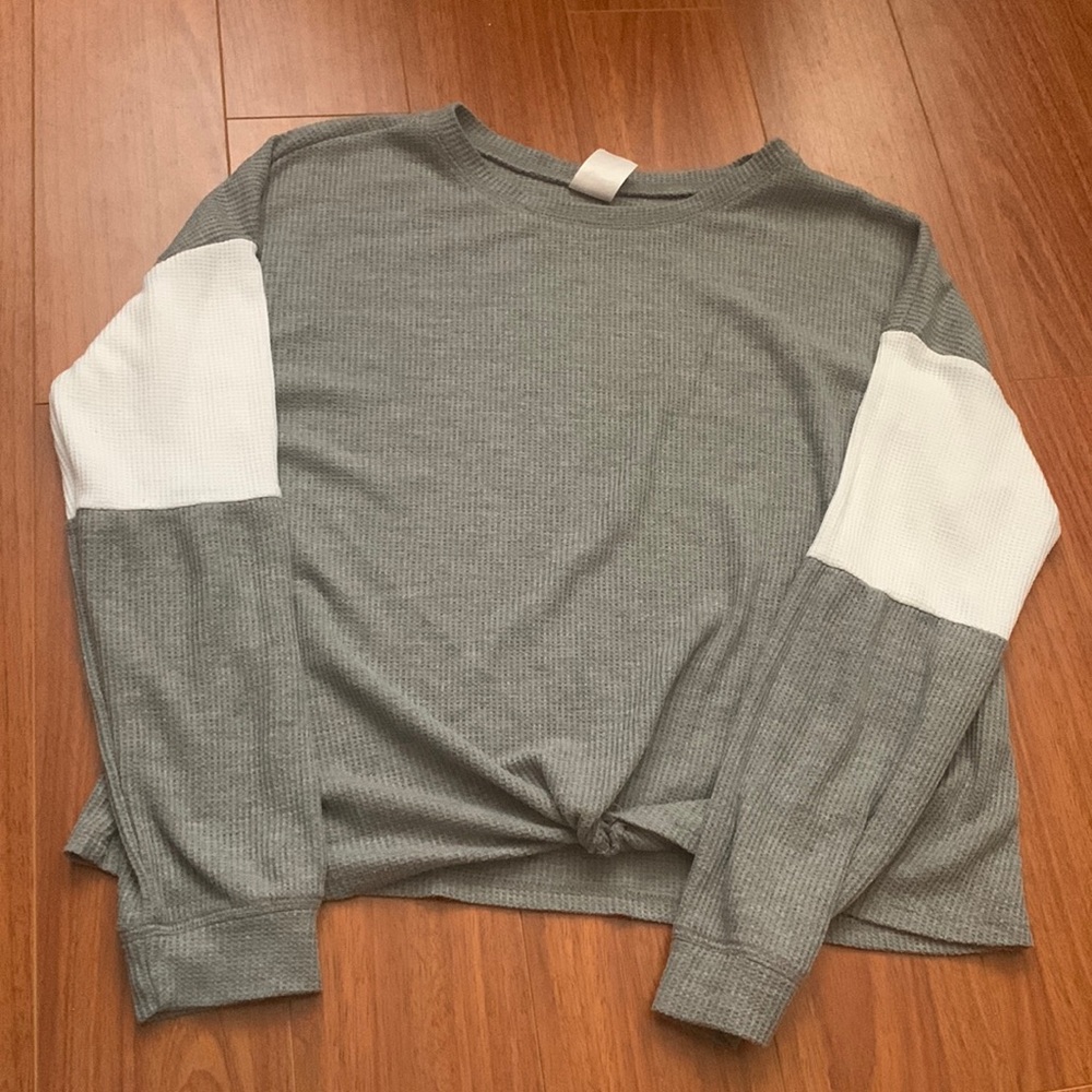 Sweatshirt (like new/thin material)